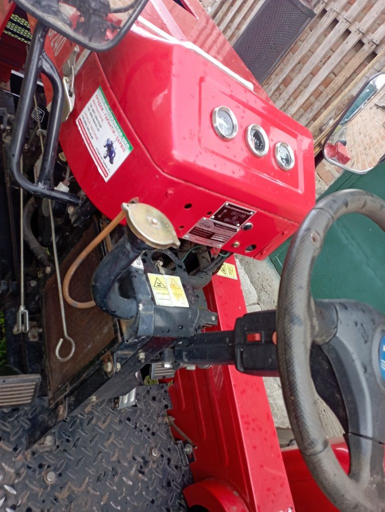 Трактор Shifeng sf240