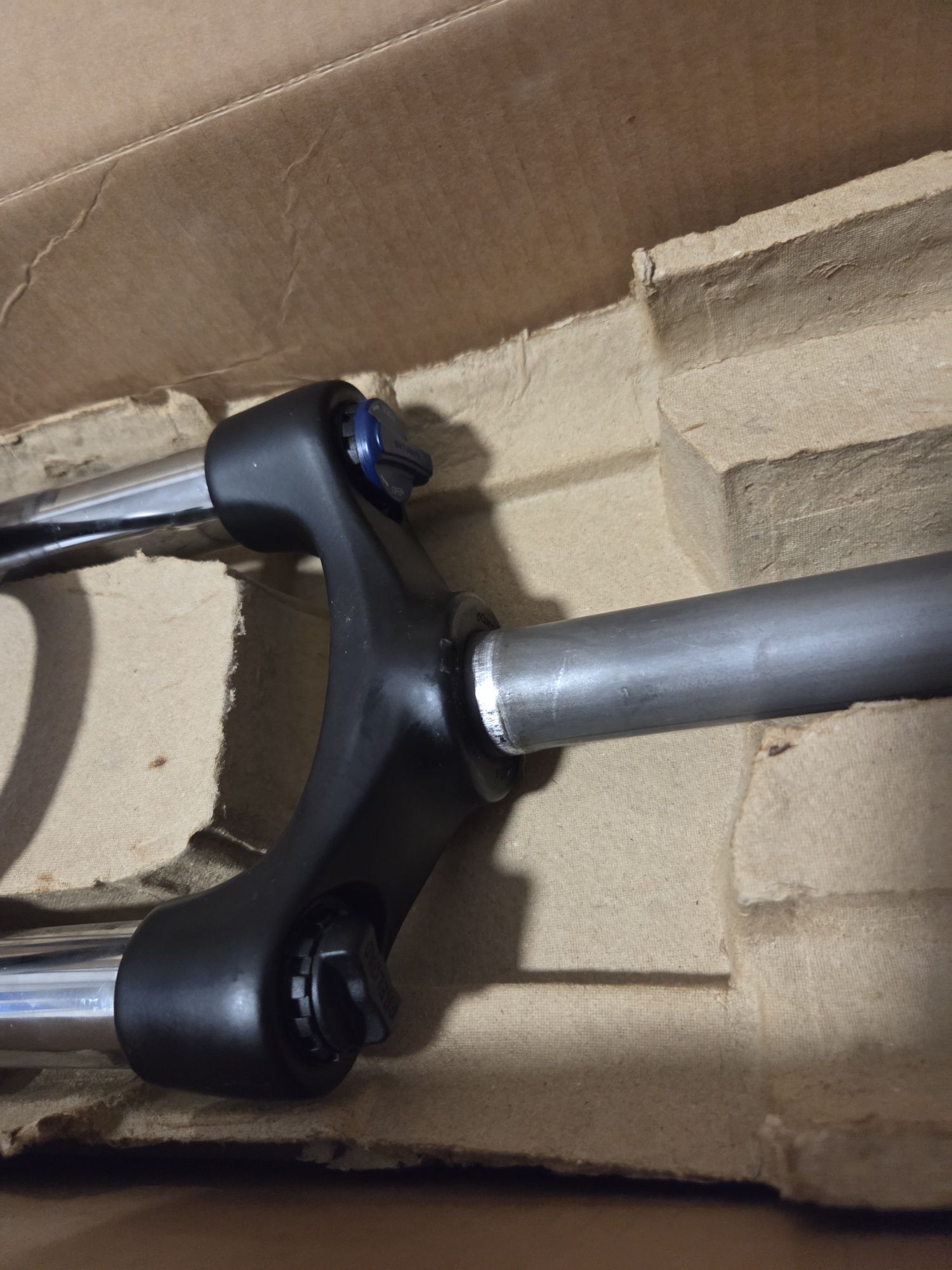 Amortyzator sr suntour xct 30