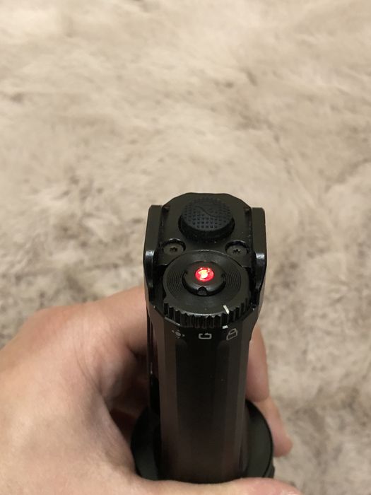 Lanterna militar tática Fenix á prova de água e queda 5000lumens REAIS