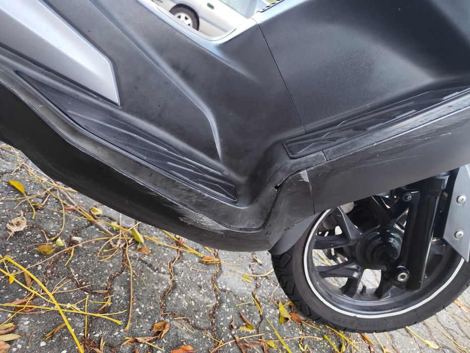 Vendo ou troco por carro SYM GTS 125 i