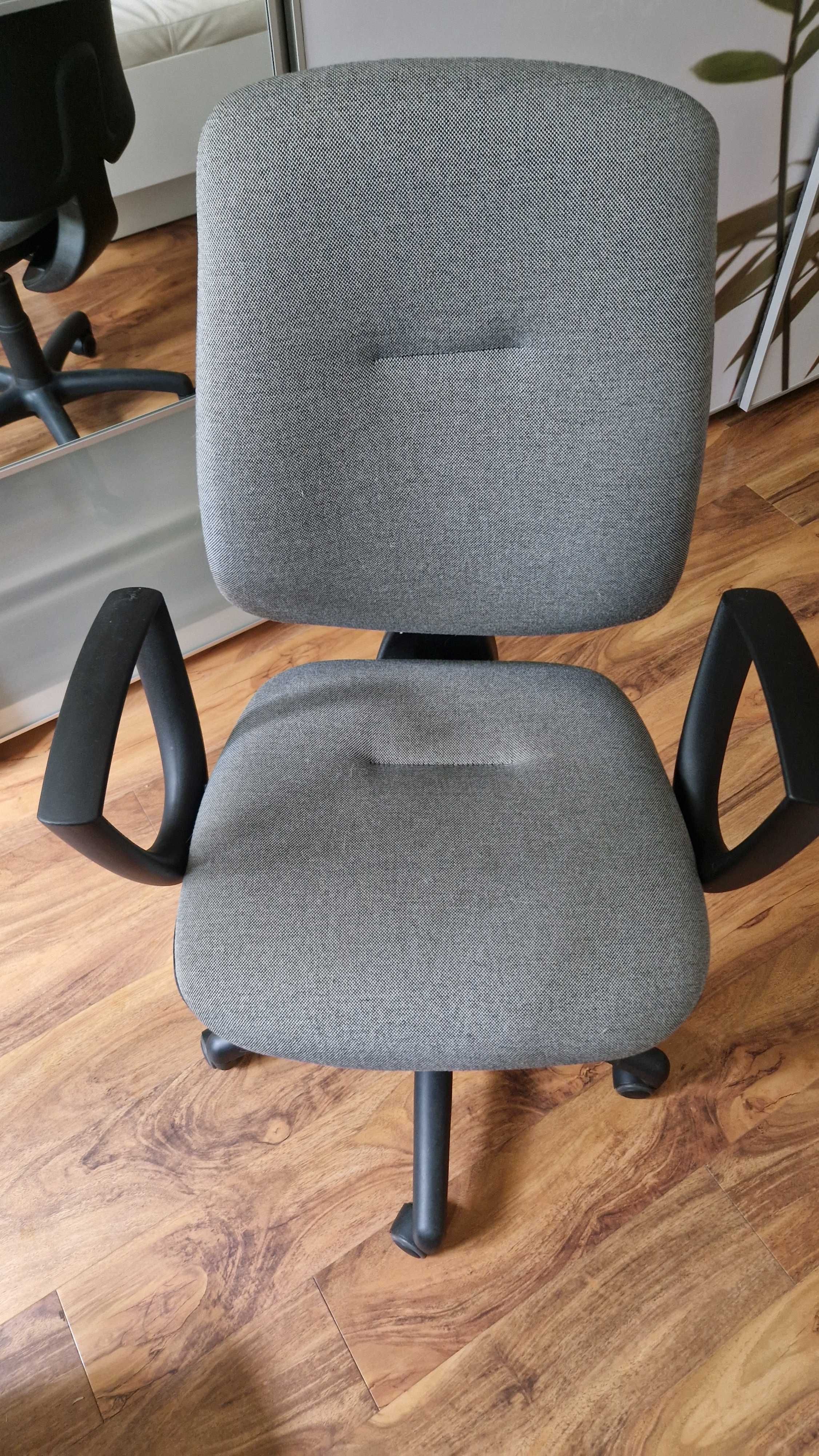 Krzesło biurowe fotel AIRGO Nowy Styl