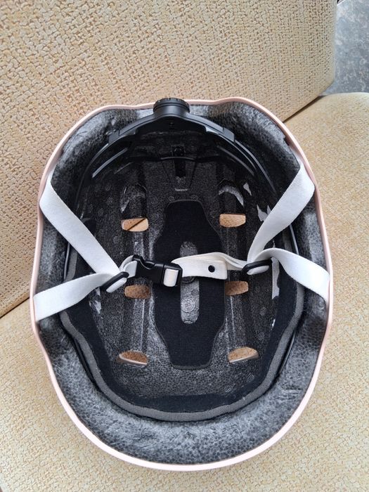 Capacete da marca oxelo