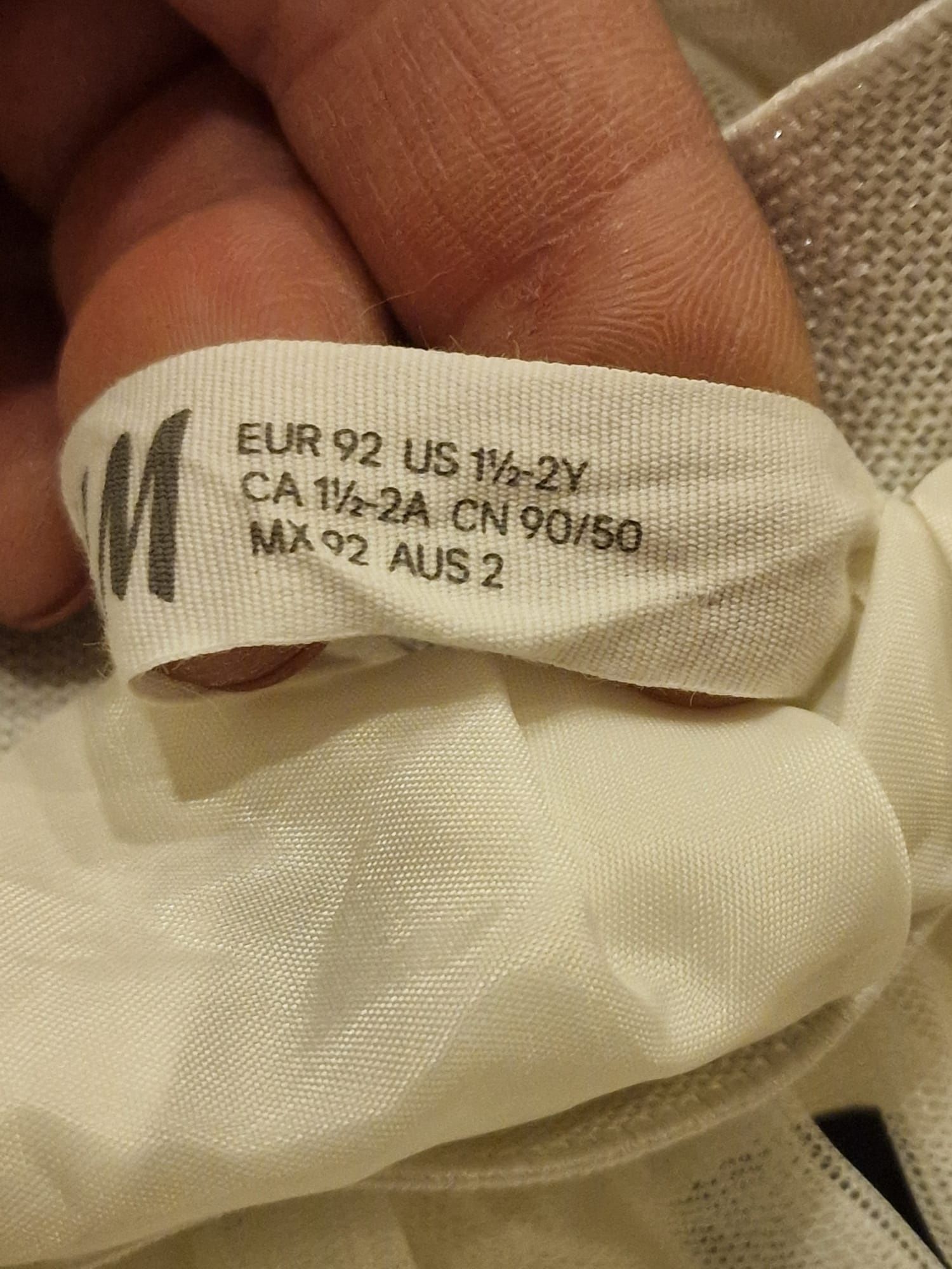 Saia em tule H&M 1,5-2 anos
