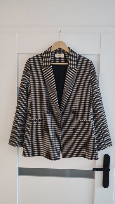 Elegancka marynarka Reserved S – idealna do pracy i na co dzień