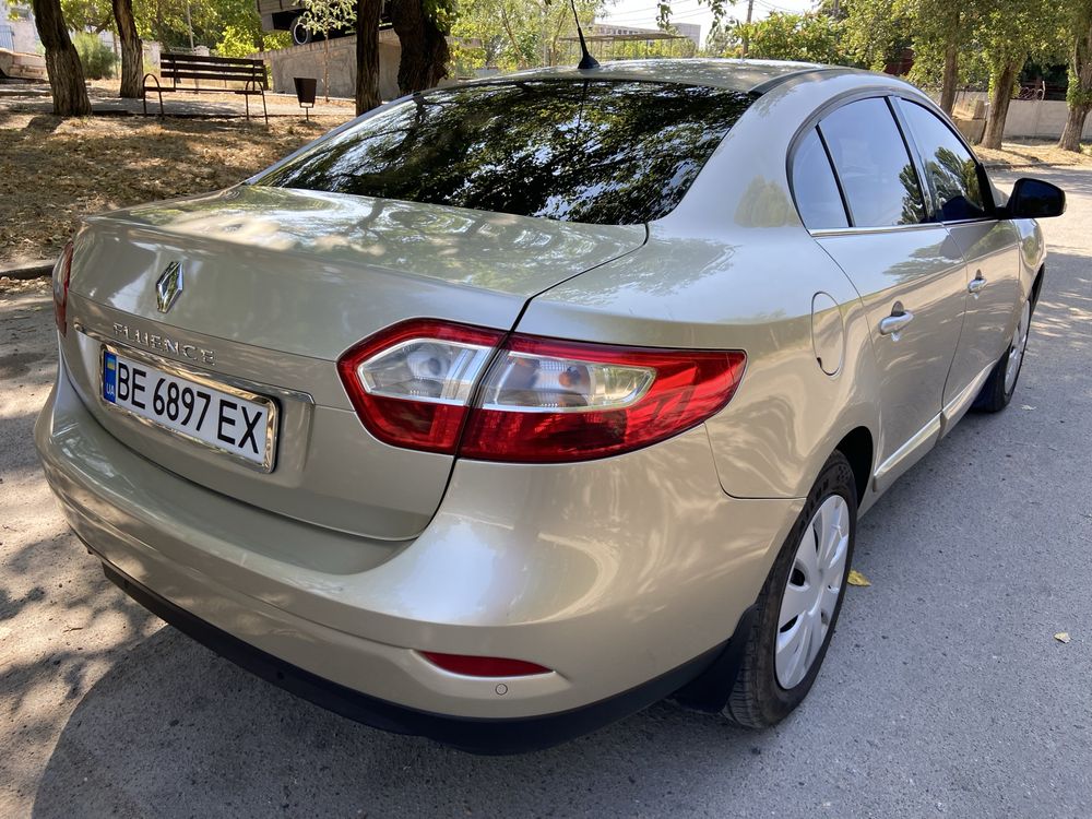 Продам RENAULT гарний стан (АКПП,ГБО,2010р.)