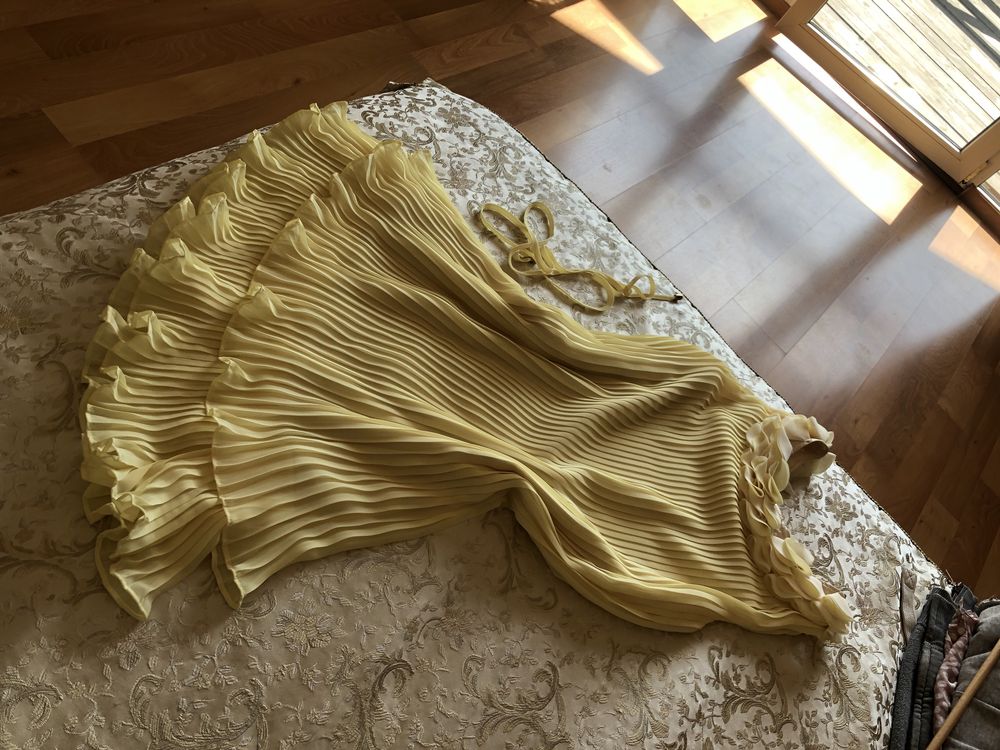 Нарядное платье  Zara для девочки 158,162 р Сукня на випуск