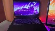 Laptop gamingowy DreamMachines RTX 4050 i7-13700h