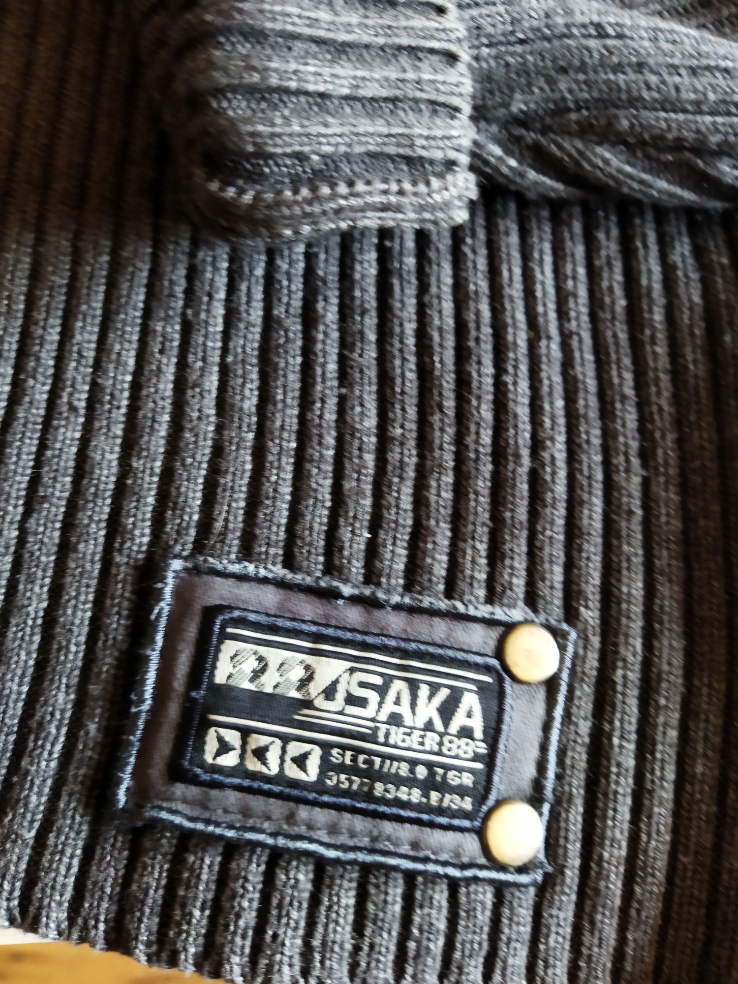 Sweter męski M z kapturem
