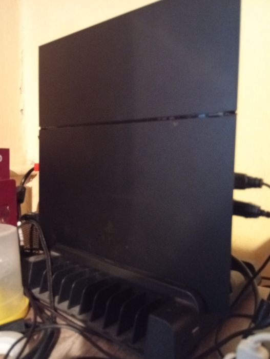 Konsola PlayStation 4 + gry i kierowca cobra i wentylatory