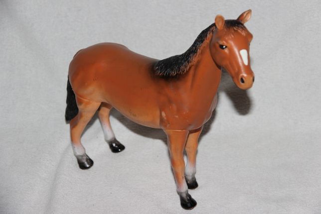 Koń duży brązowy