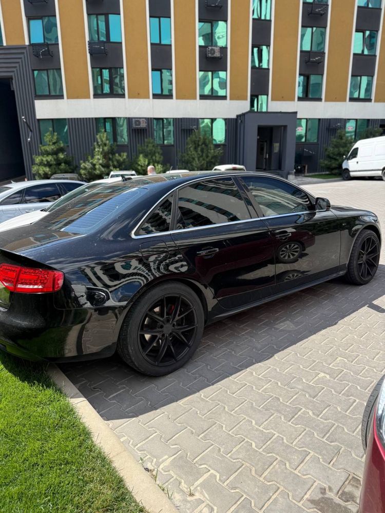 Audi A4 2012 S-Line автомат черная ауди