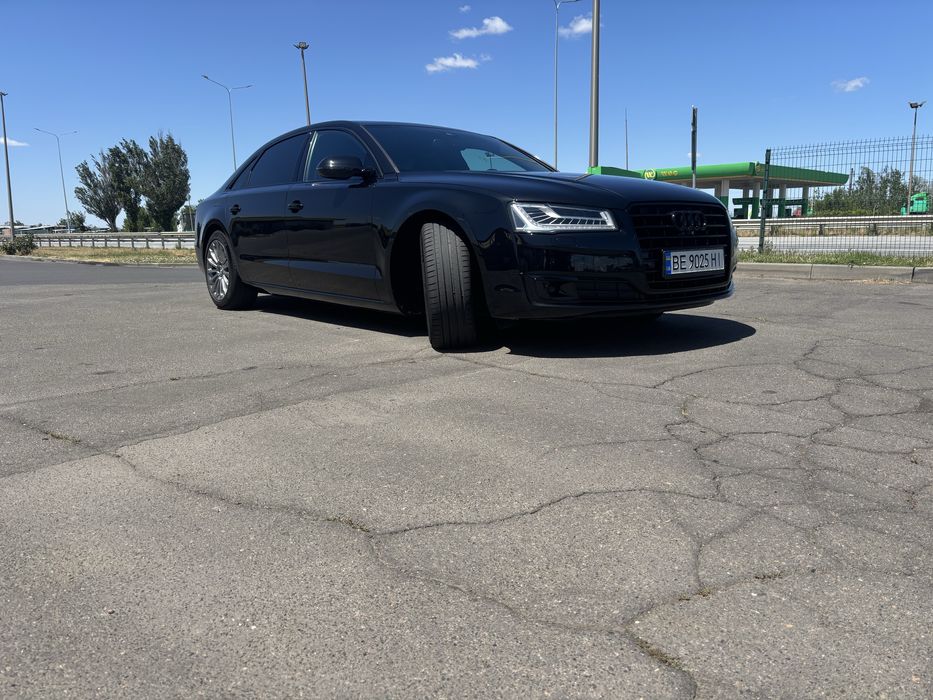 Продам Ауді А8 long