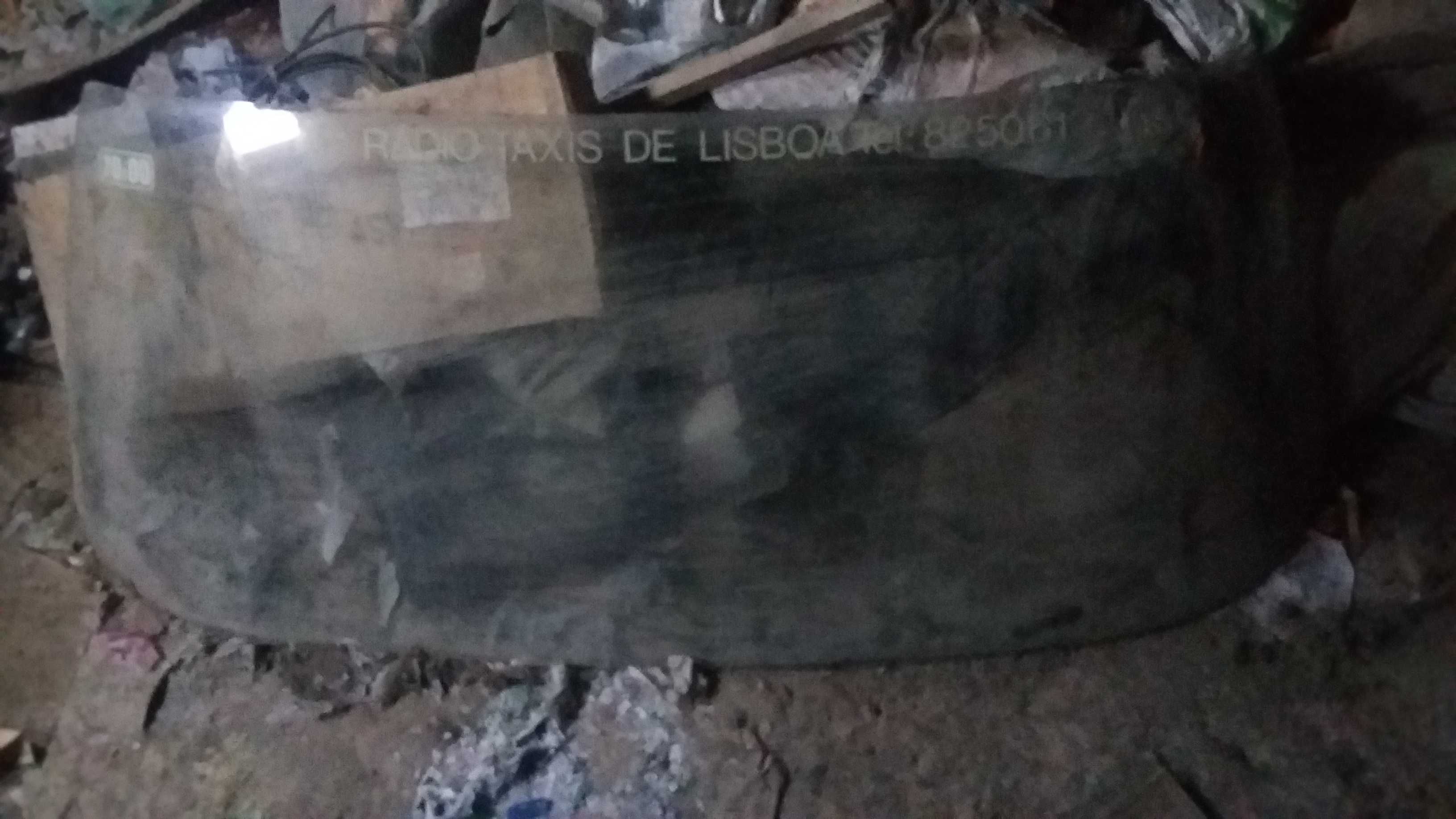 Vidro frente Mercedes 220D