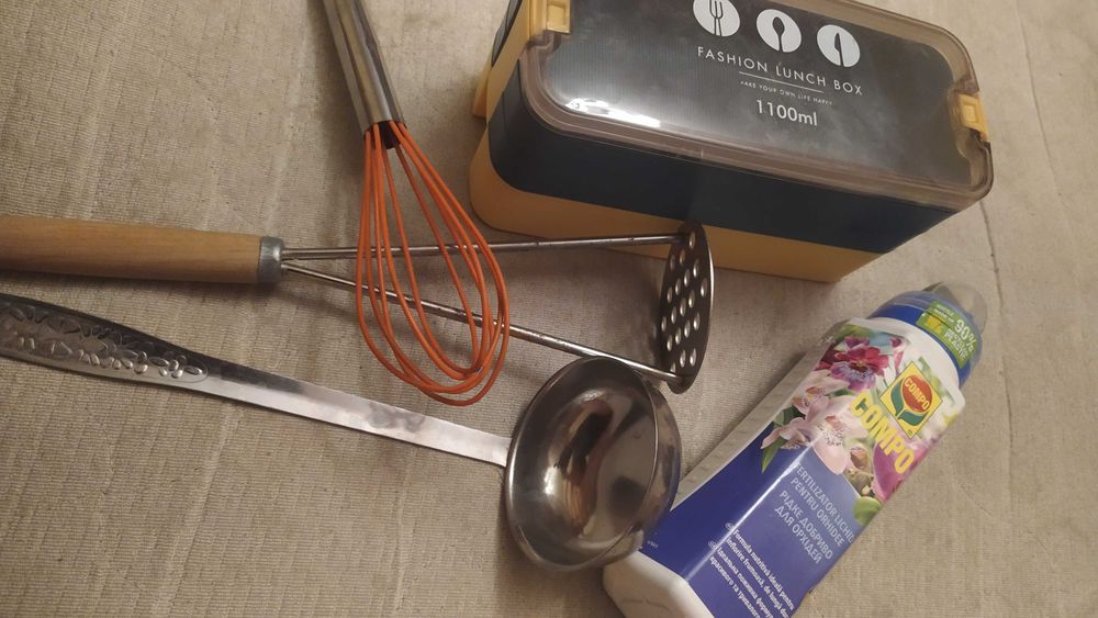 Ланч бокс на 3 яруса добриво для орхідей та толкушка венчік половнік