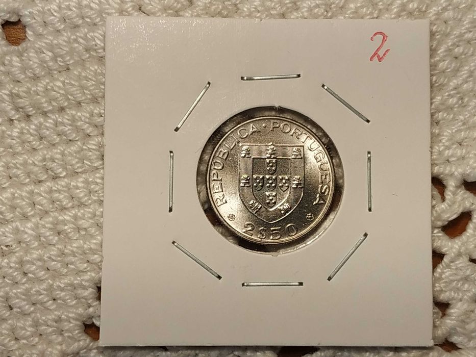 Portugal - moeda de 2,5 escudos de 1977 (Alexandre Herculano)