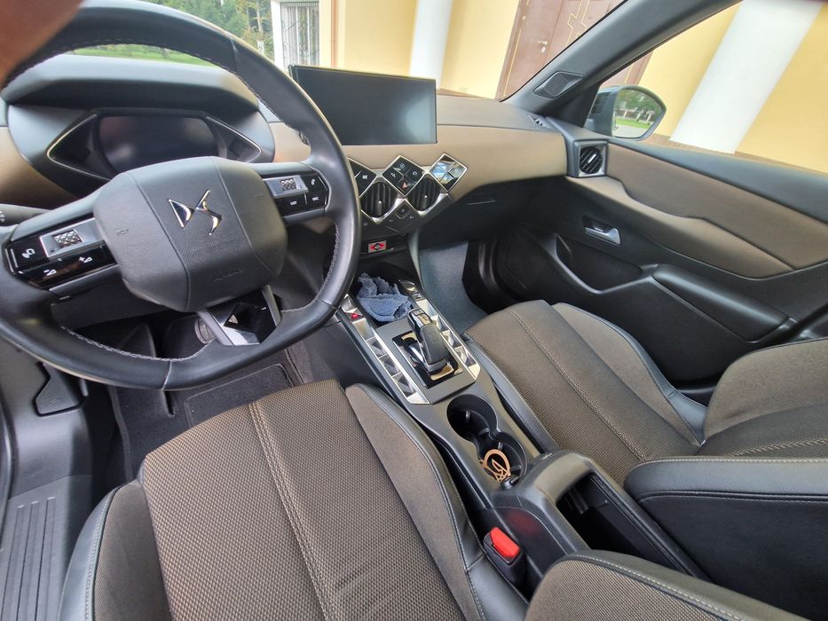 Електромобіль DS3