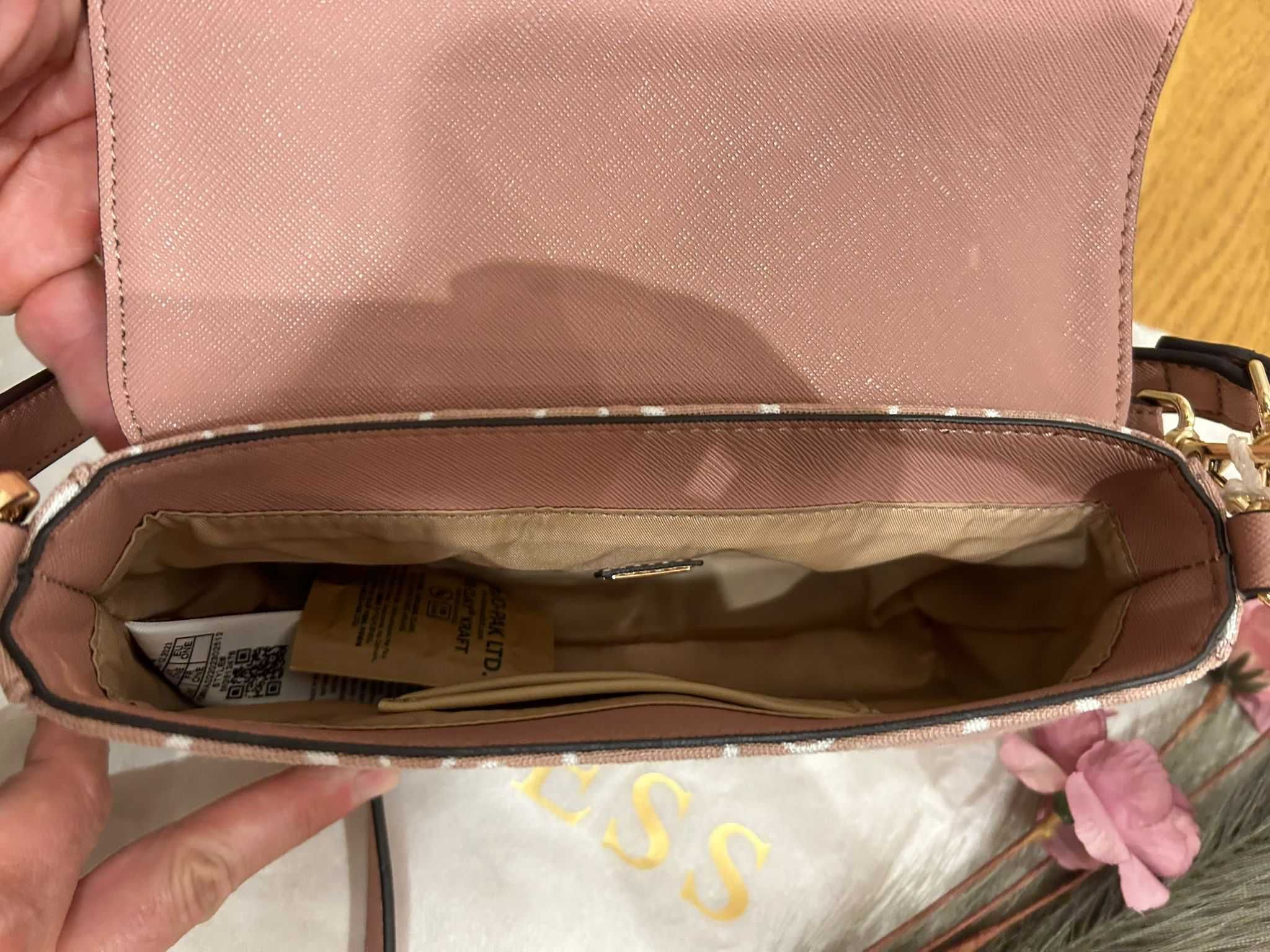 Torebka GUESS – Monogramowy Styl i Elegancja za 279 PLN! Nowa!