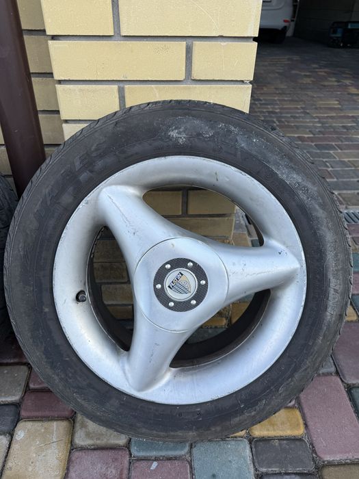 Диски з резиною R15 185 65 в гарному стані