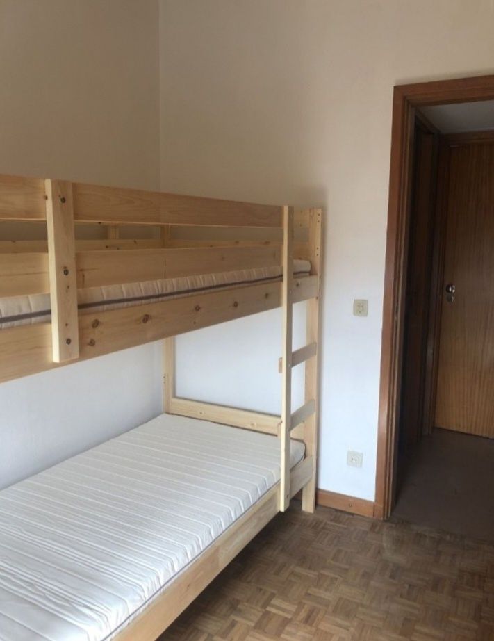 Quarto para partilhar Campolide/ Lisboa sem caução