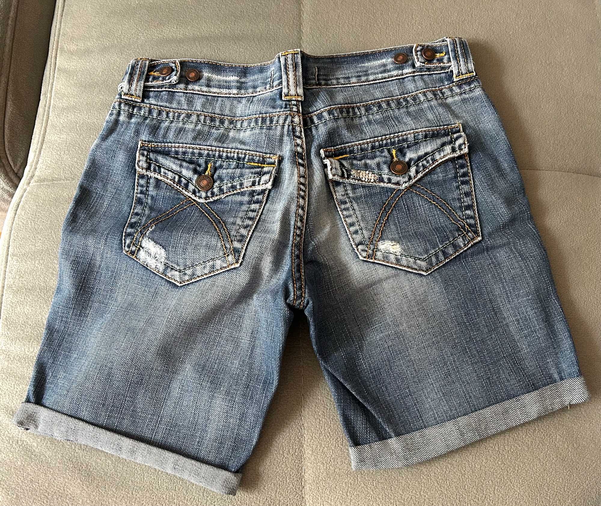 Krótkie spodenki szorty jeansowe Benetton rozm. S/M, 36/38