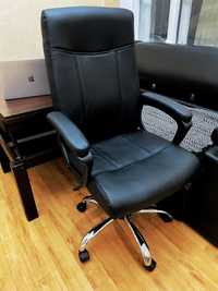 СРОЧНО Продам кресло офисное геймерское копьютерное кожаное игровое