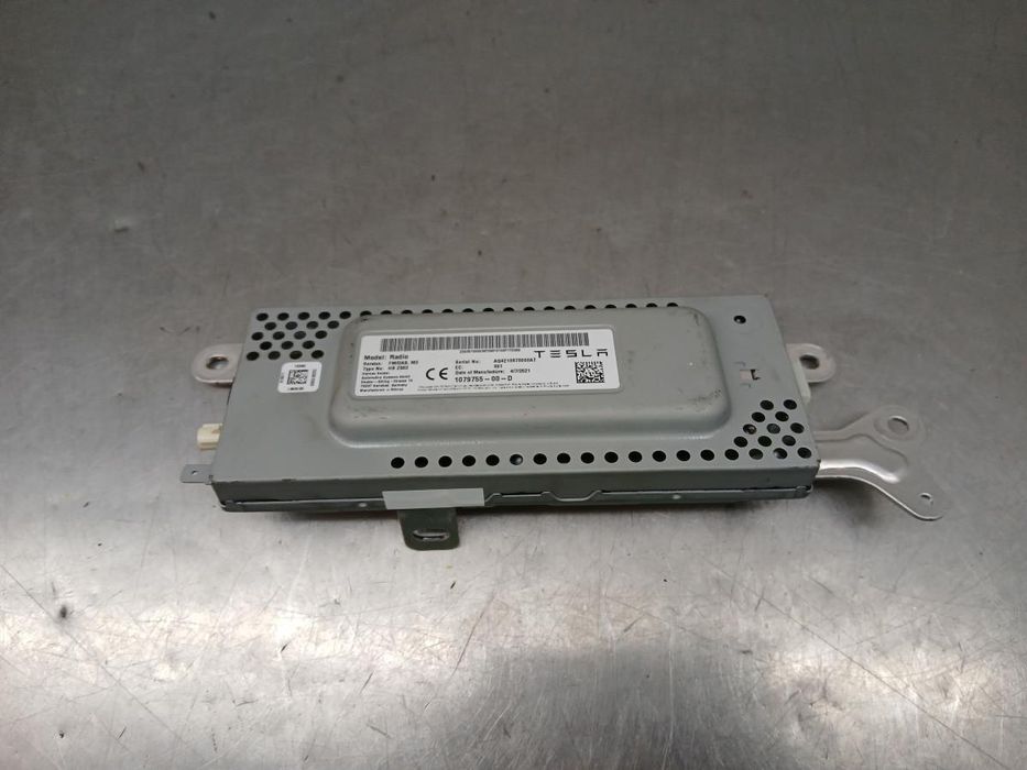 Módulo genérico TESLA Model 3 (5YJ3)