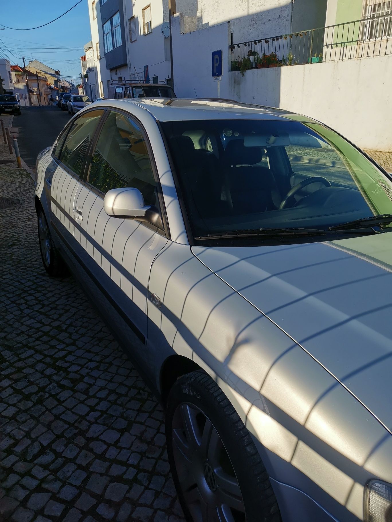 Vende se impecável
