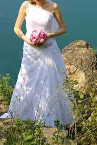 Oryginalna biała suknia ślubna jak nowa