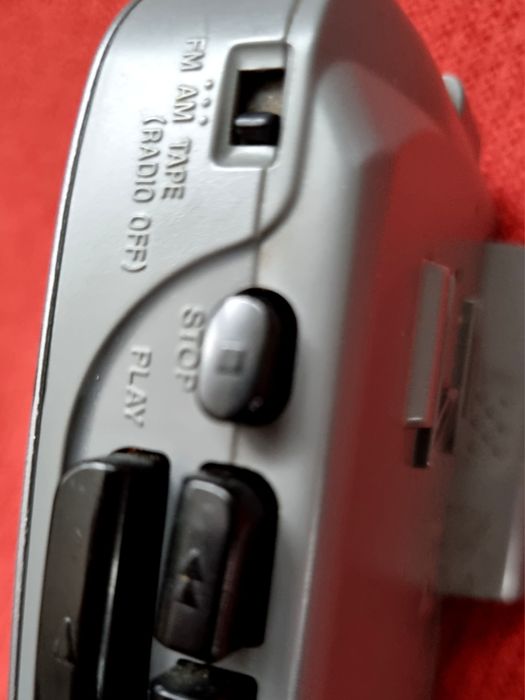Walkman Sony WM FX 141 ładny jest