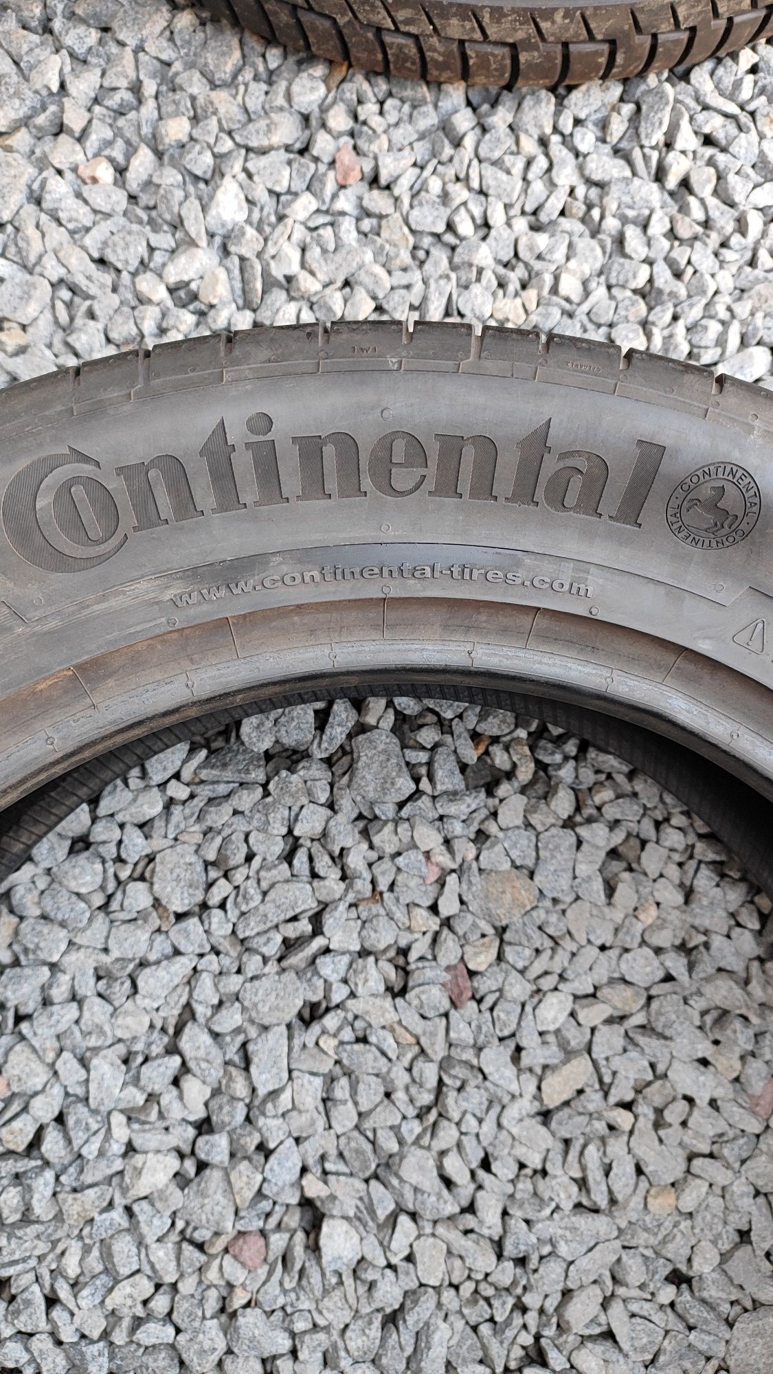 Шина Continental одна, літня 235/55 R19