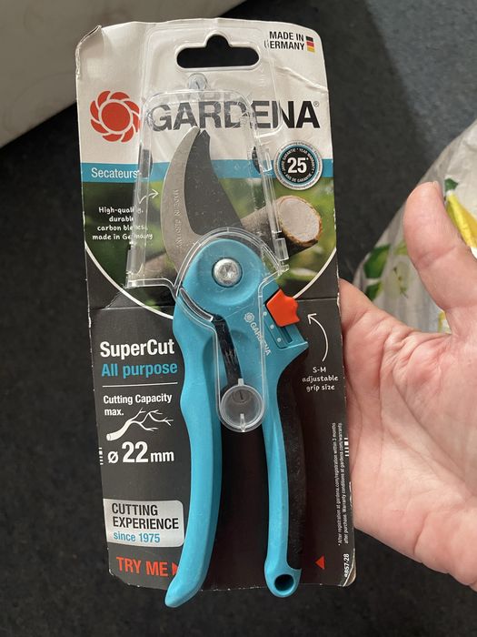 Секатор Gardena 22 мм