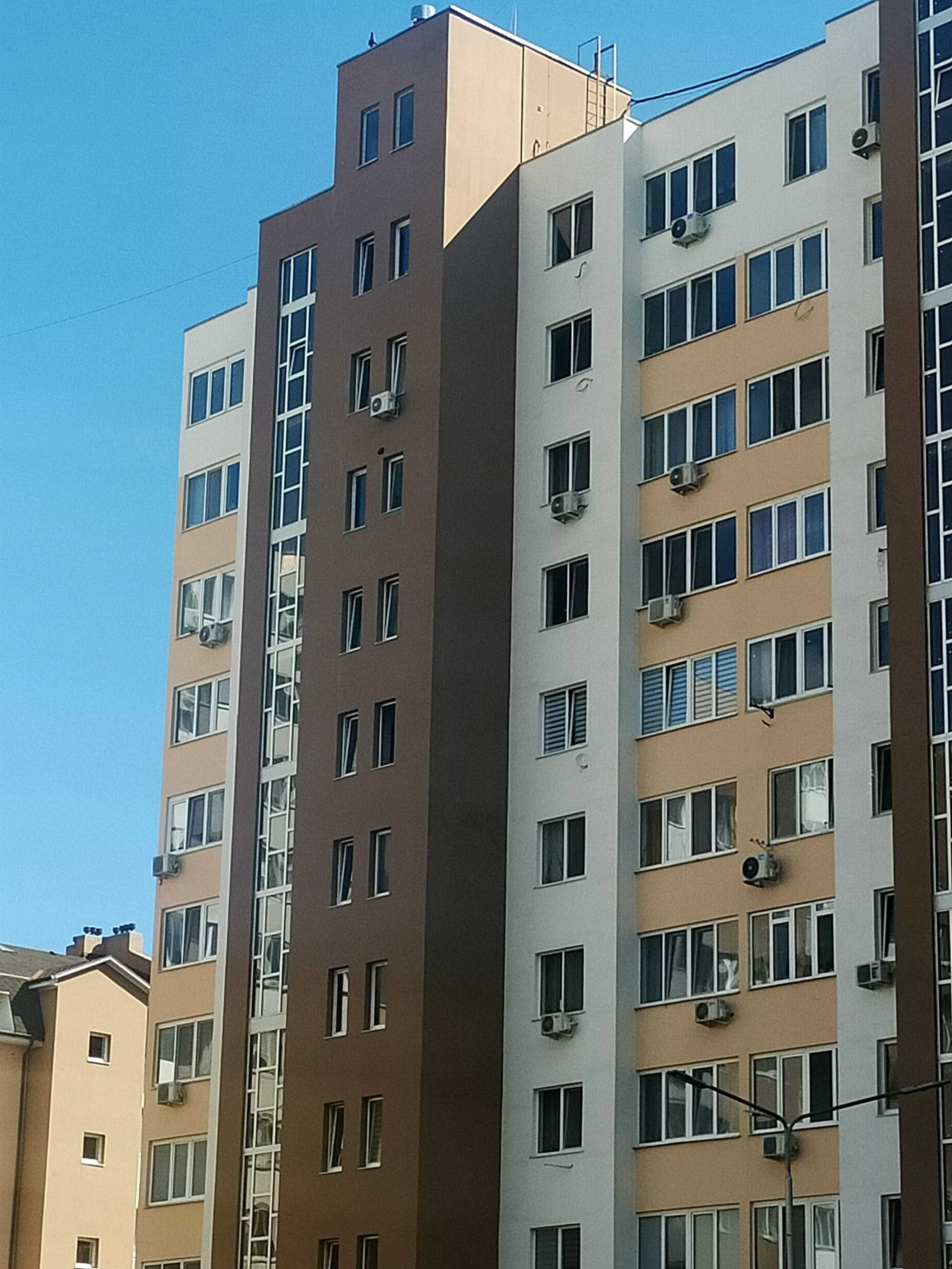 Квартира в сданном доме с начатым ремонтом на Котовского