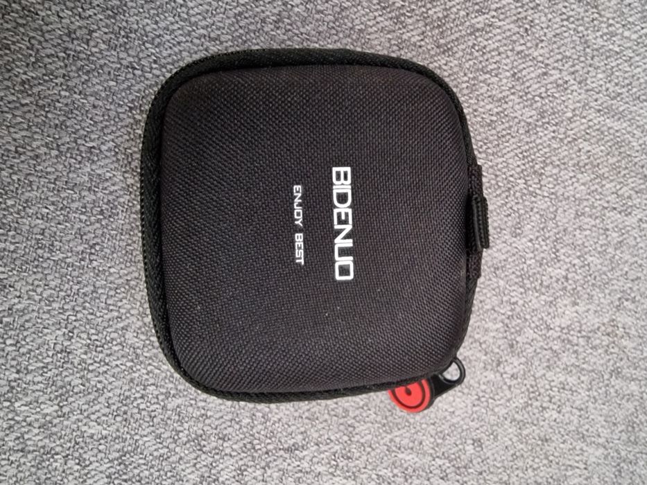 Чехол для наушников новый