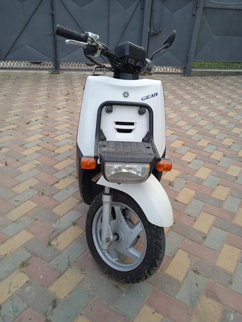 Продам грузовой скутер Yamaha Gear Рени
