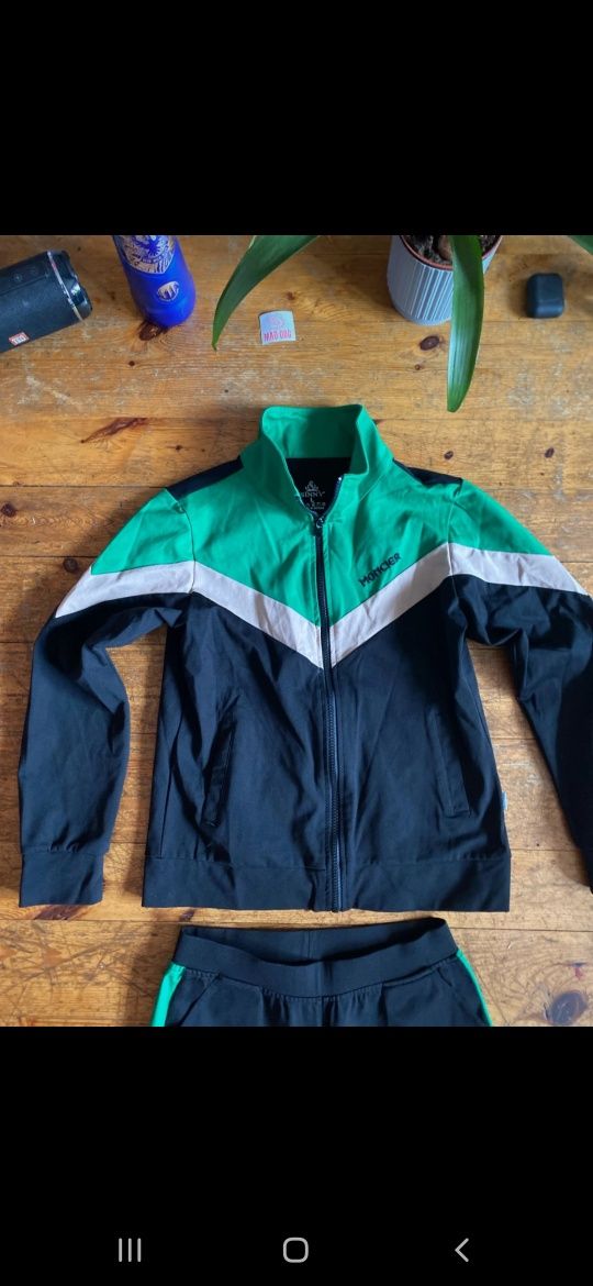 Dres Damski Sportowy