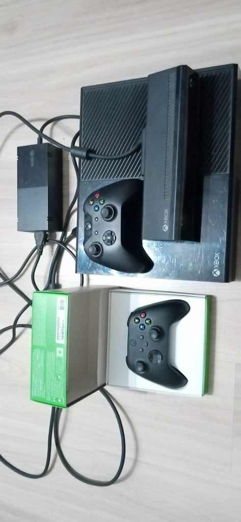 Xbox one zestaw z kinektem i grami