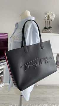 Czarna torba shopper Tommy Hilfinger