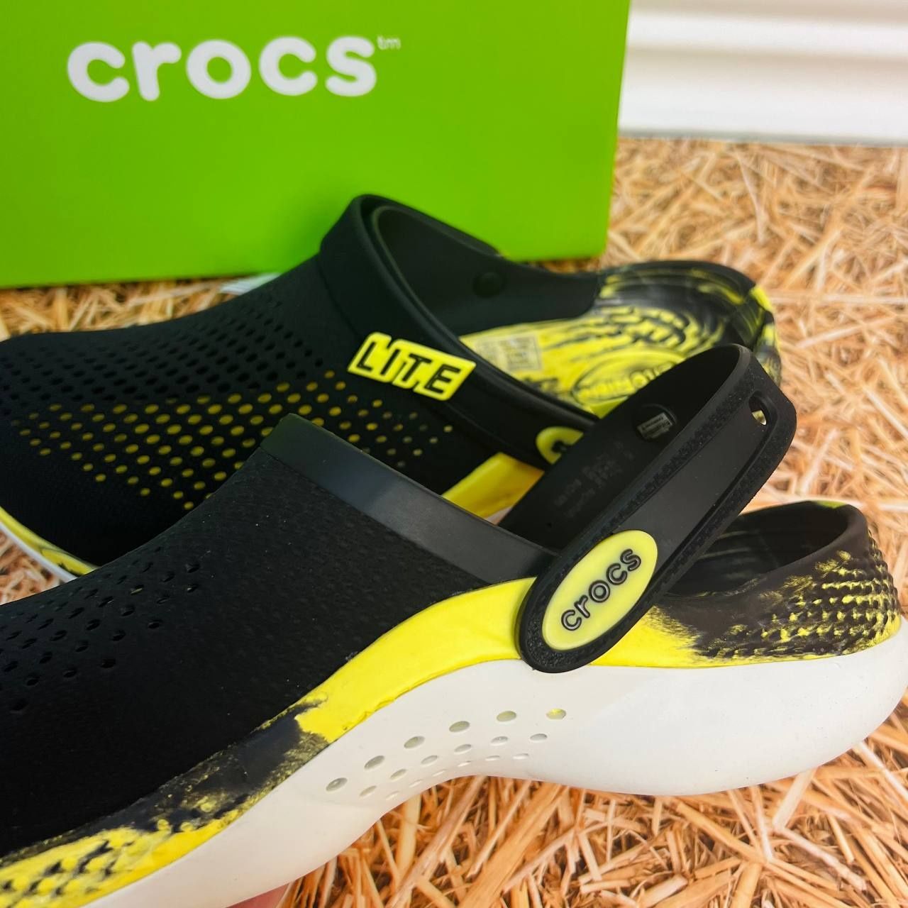 New кроксы Crocs супер новинка LiteRide 360 Clog Black Citrus купить