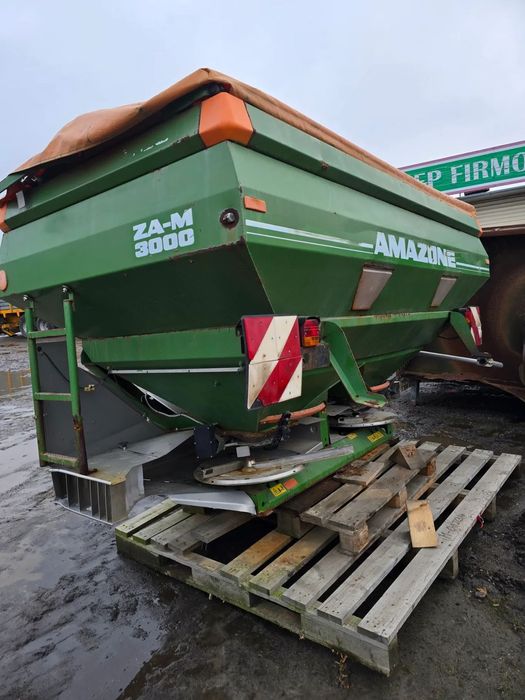 Amazone ZA-M  Ultra 3000 Profis  Rozsiewacz Amazone Ultra 3000 z Wozek Transportowy Staramag