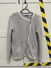 Sweter zapinany jasnoszary