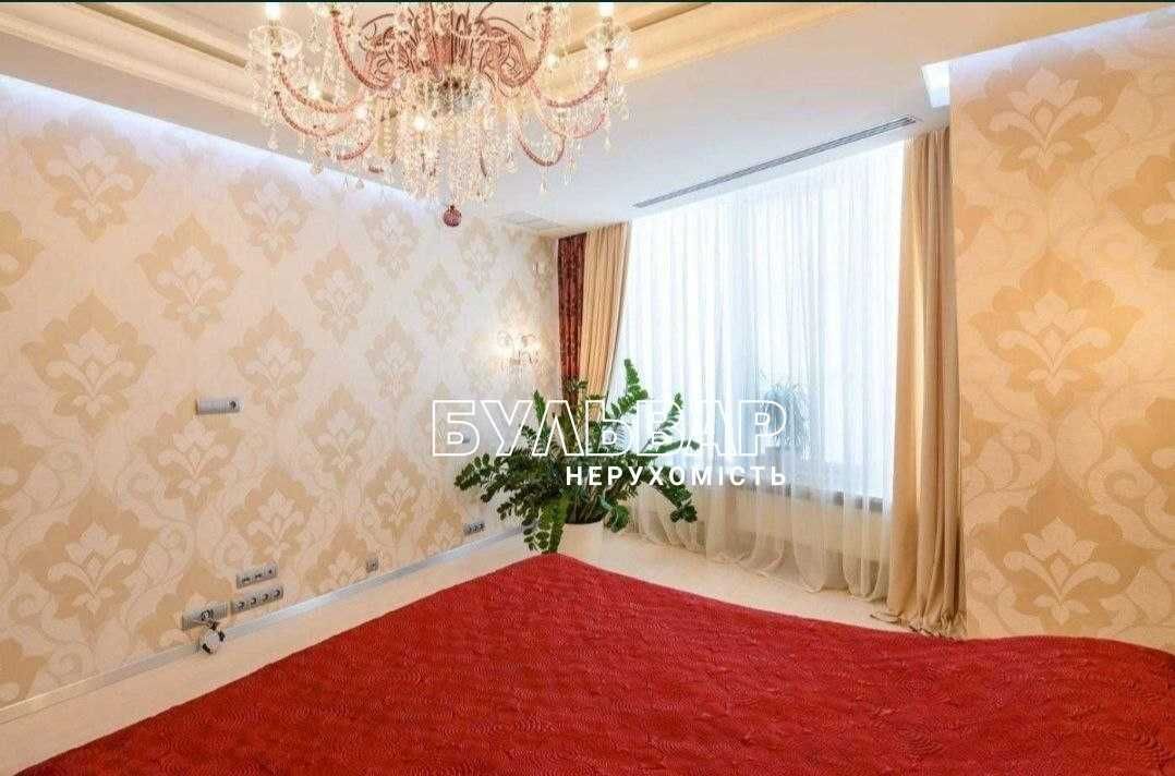 VIP!! Продам 3 к.кв Новостой ЖК Мир пер. Отакара Яроша, Бот Сад