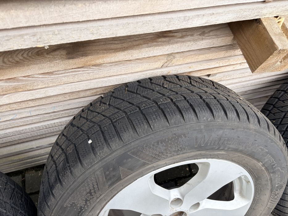 koła zimowe 18" Jeep Grand cherokee wk2. Roczne opony Kumho!!!