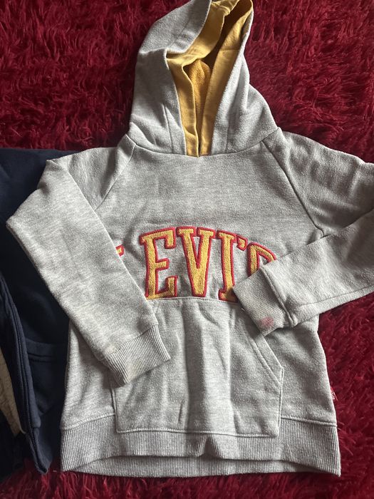 Віддам безкоштовно Gap Levis