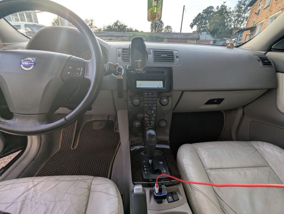 Volvo V50 2004 2.4 бензин автомат