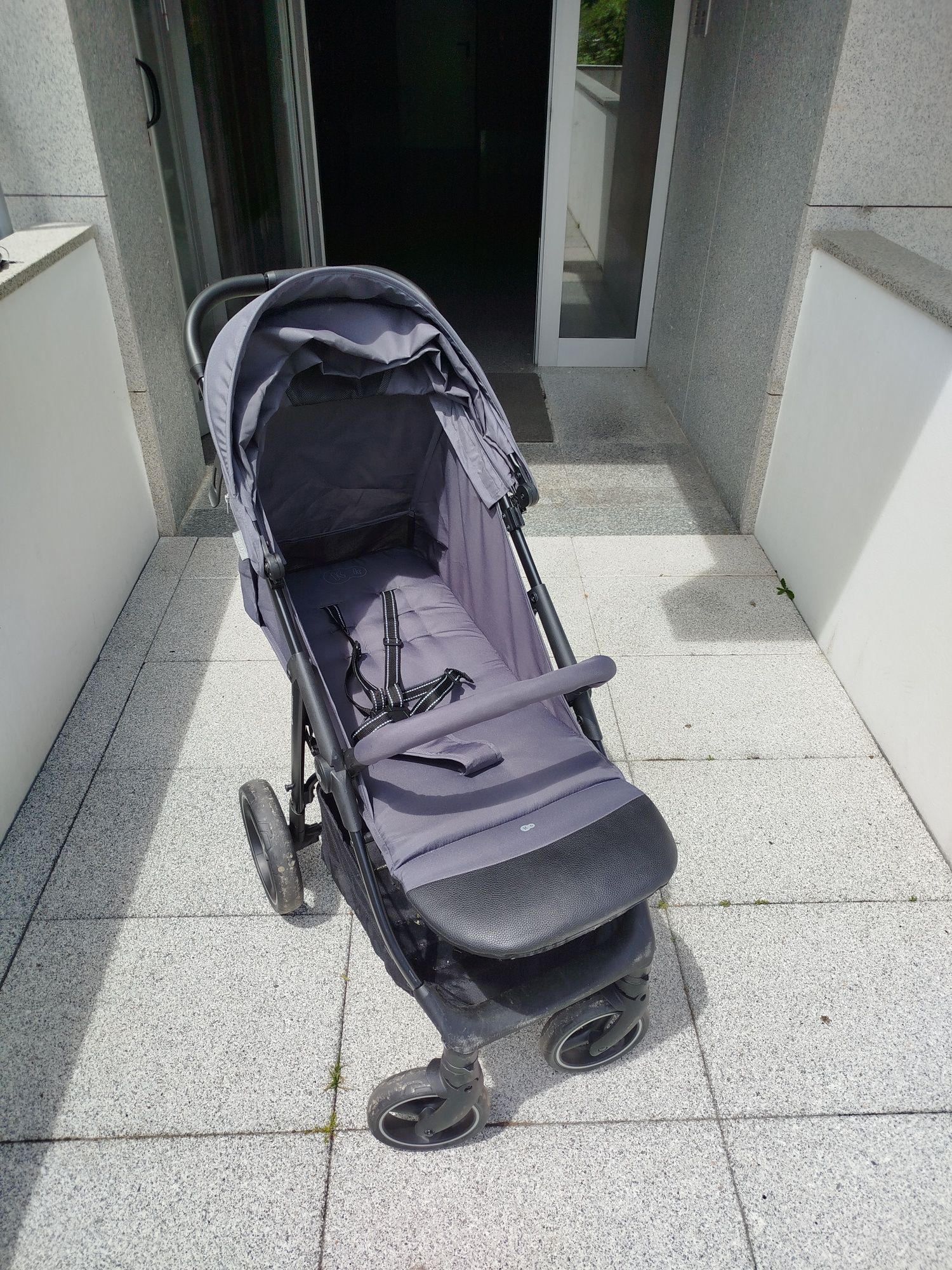 Carrinho bebé Kinderkraft Trig 3 cinzento