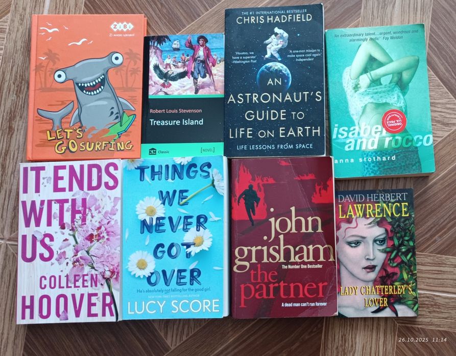 Продам набір книг англійською мовою (8 штук)