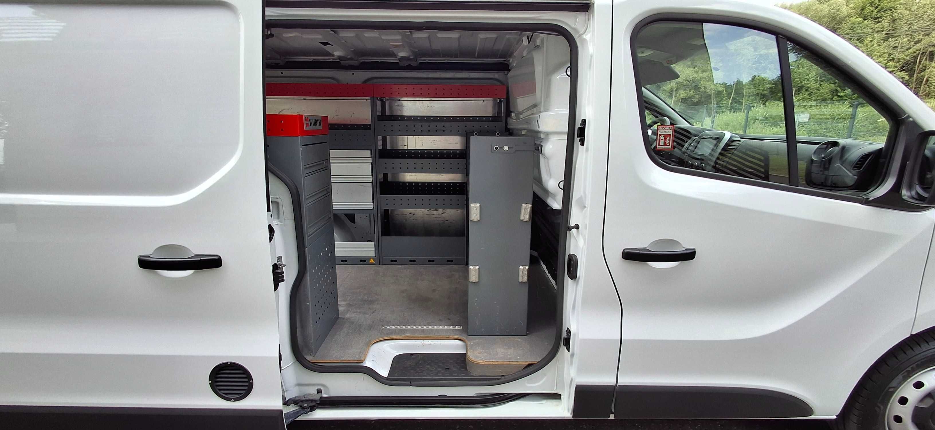 Zabudowa serwisowa warsztatowa regały WURTH + Trafic Vivaro T6 Vito