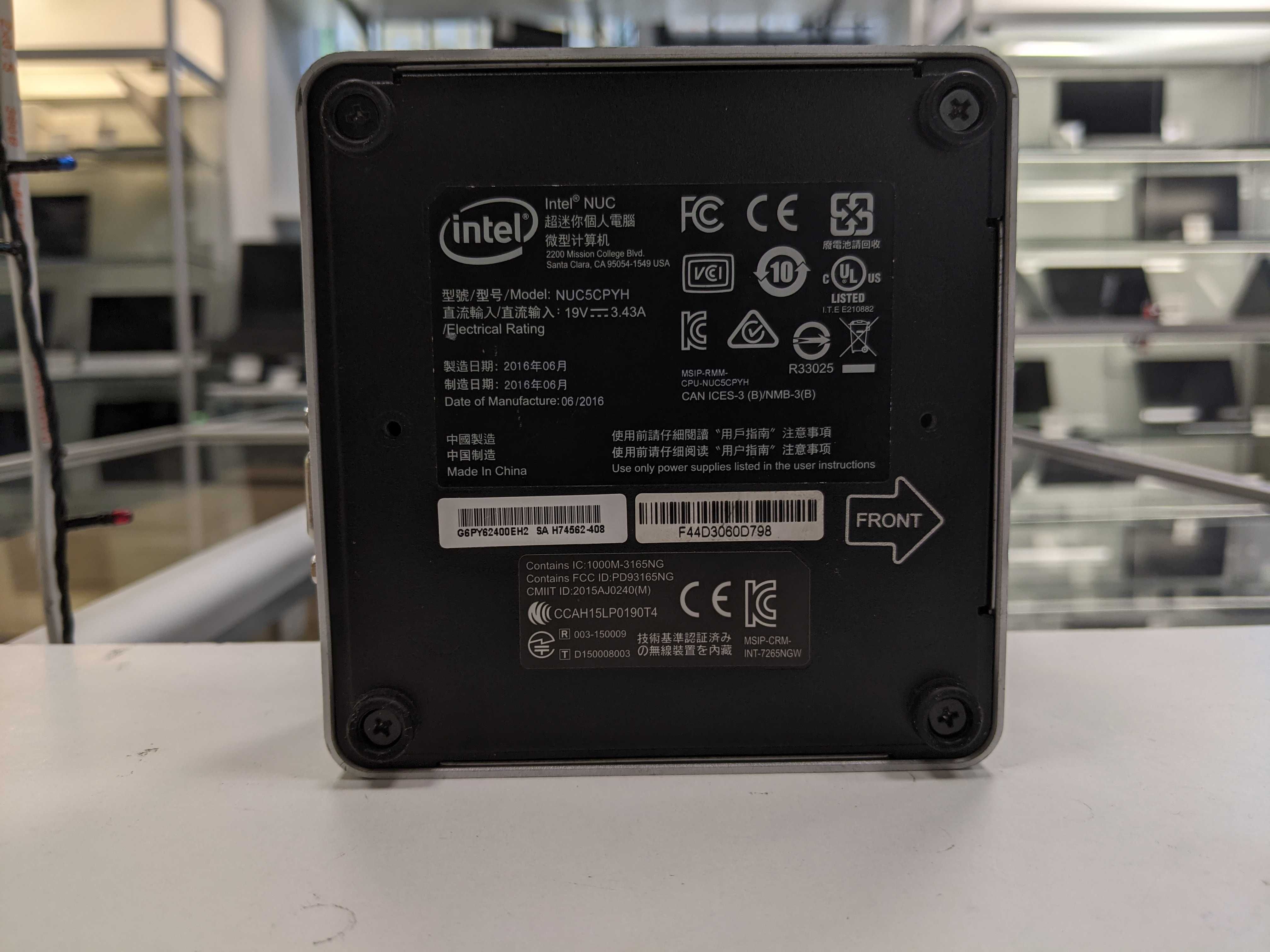 МініПК Intel NUC5CPYH/Celeron N3050/RAM 8 GB/SSD 120GB/HDMI/VGA/Wi-Fi