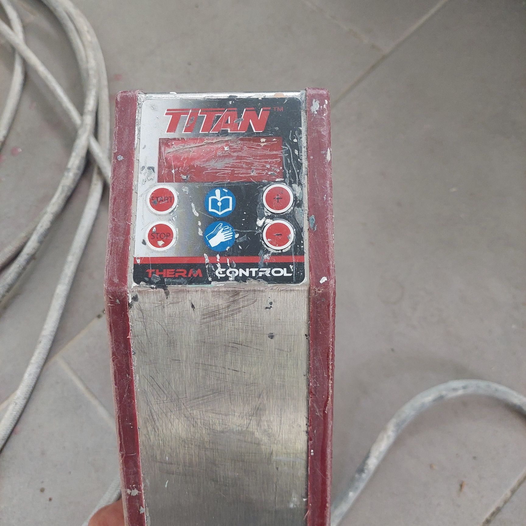 Titan TermControl easy-podgrzewacz do farb z wężem I pistoletem