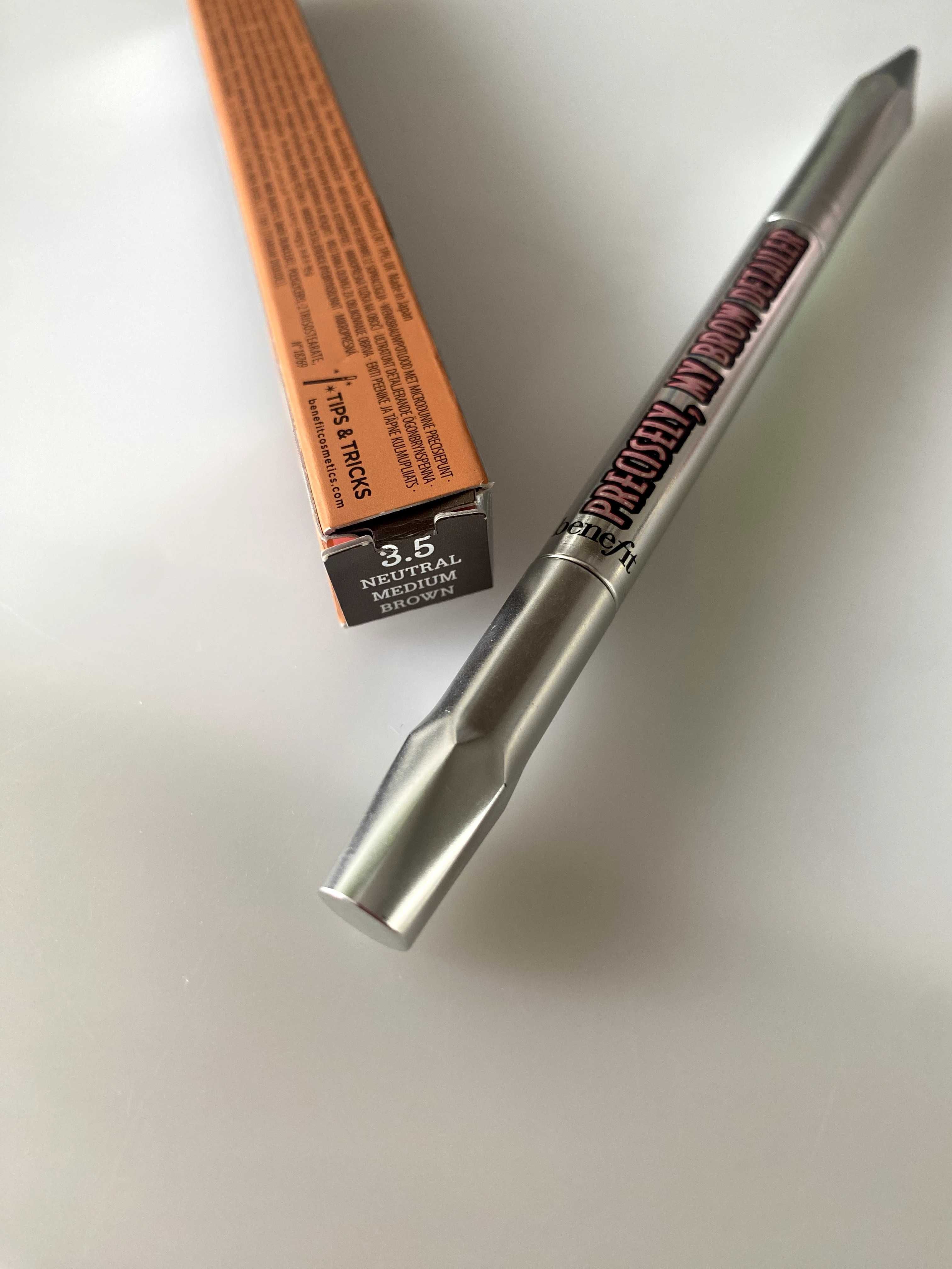 Kredka do brwi Benefit ultracienka Precisely, My Brow Detailer